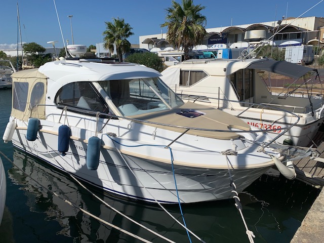 slider 0 Beneteau Antares 8